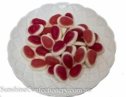 Strawberries & Cream - Fresha