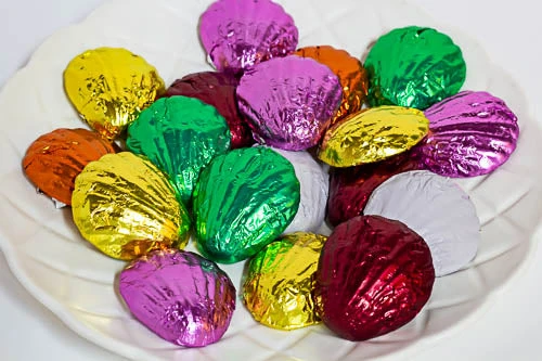 Seashells - Milk Chocolate Shells In Mixed Foils 345g - Image 2