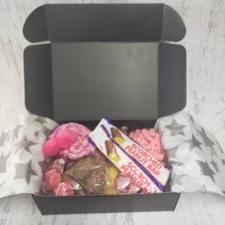 Hamper - Ladies Pamper Pack Of Sweets, Chocolates And Socks